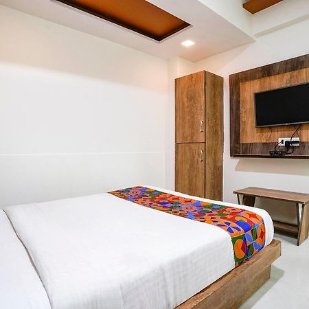 Fabhotel Galaxy I Ahmedabad Exterior foto