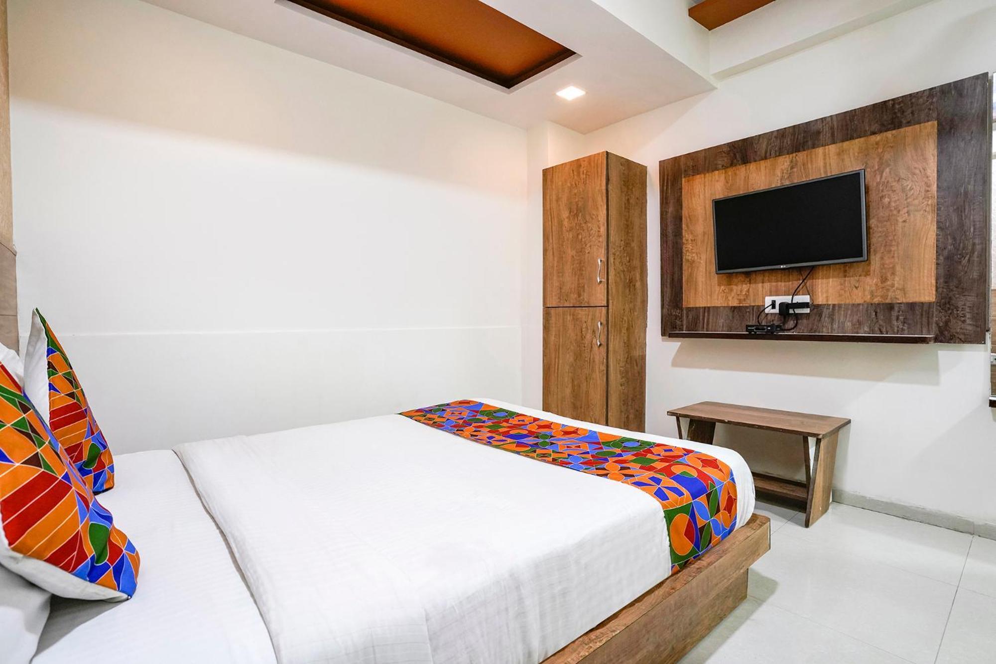 Fabhotel Galaxy I Ahmedabad Exterior foto