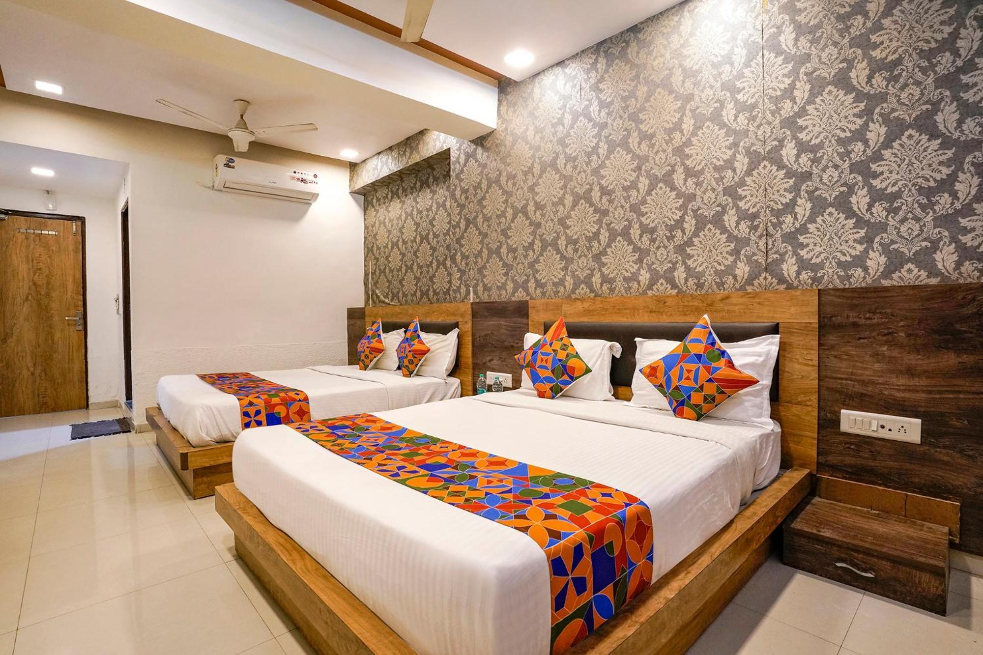 Fabhotel Galaxy I Ahmedabad Exterior foto