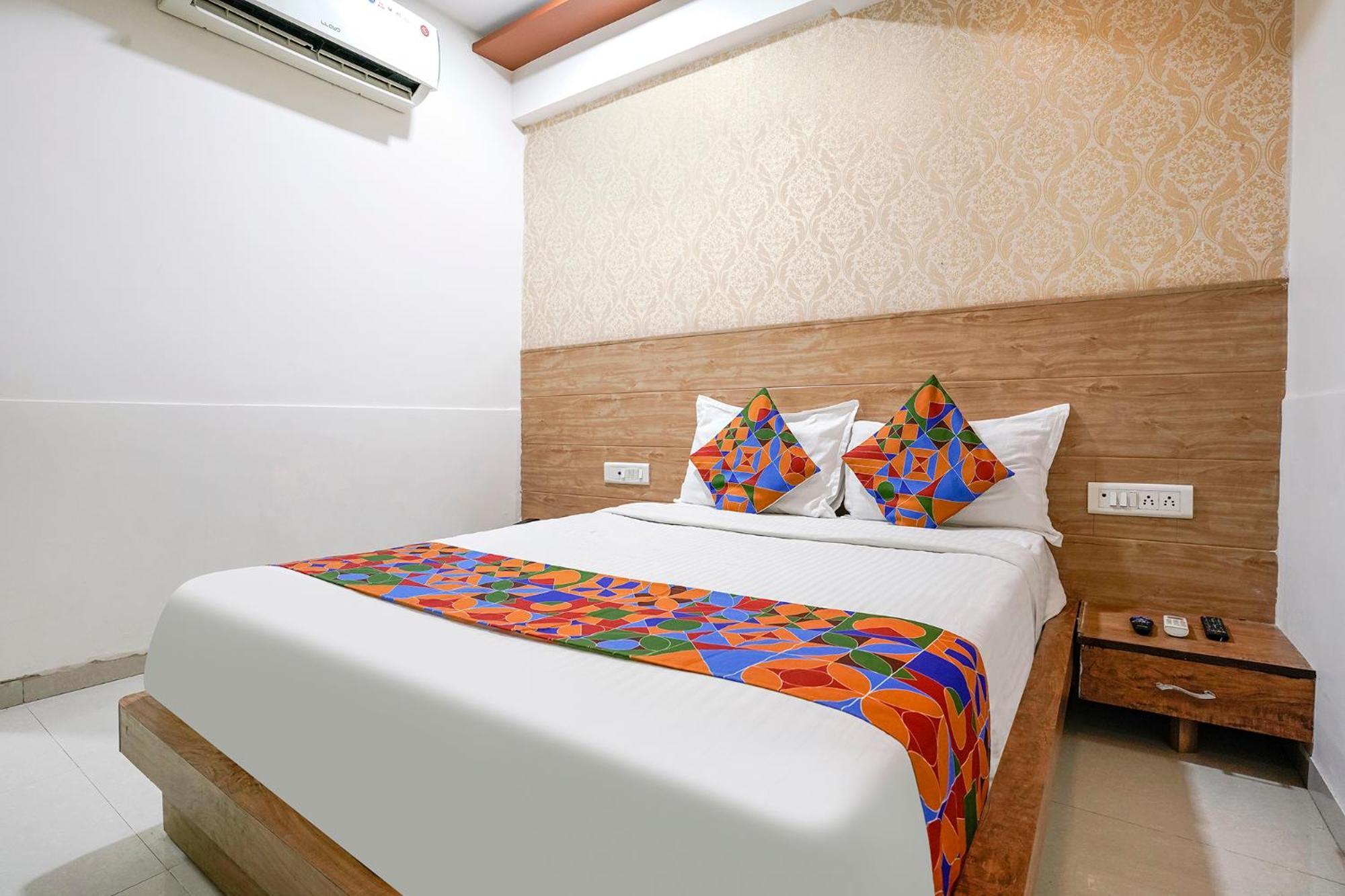 Fabhotel Galaxy I Ahmedabad Exterior foto