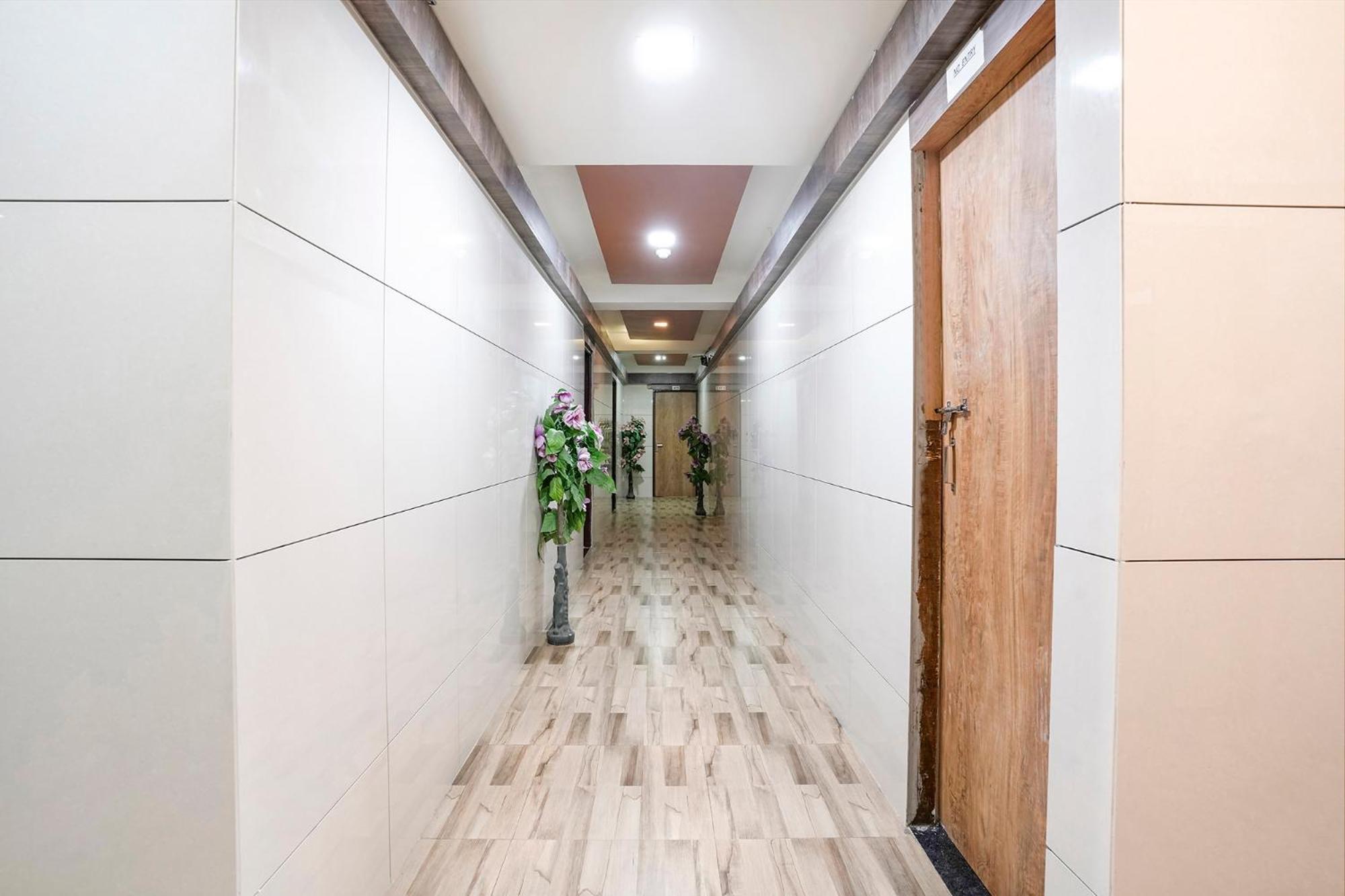 Fabhotel Galaxy I Ahmedabad Exterior foto